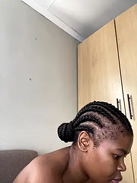  DollFace  online show from 11/14/25, 10:08