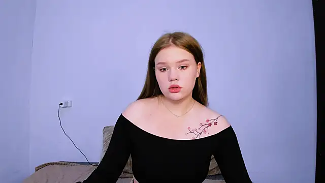 LaseyMoon online show from 01/14/26, 01:42