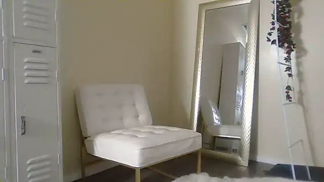 princesskimamii online show from 12/04/25, 04:22