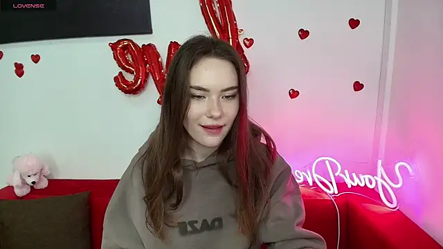 Snapshot of ElenaOconar chatting on 03/11/25, 09:45 ElenaOconar online show from 03/11/25, 09:45