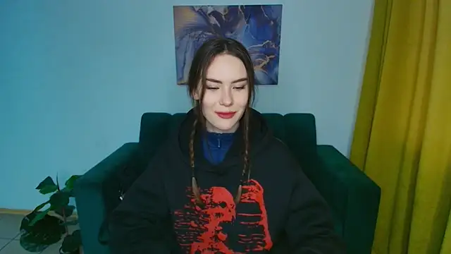 Snapshot of ElenaOconar chatting on 03/04/25, 12:44 ElenaOconar online show from 03/04/25, 12:44