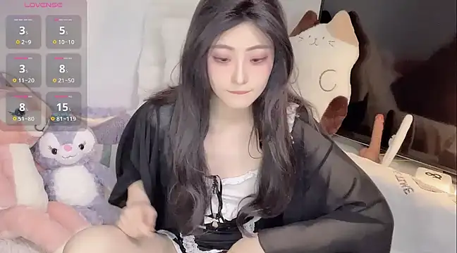 xiaolanlan3344 online show from 03/12/25, 02:23