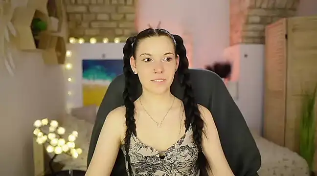 April Olsen online show from 03/06/25, 12:19