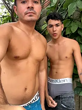 twinks 28 online show from 11/29/25, 09:37