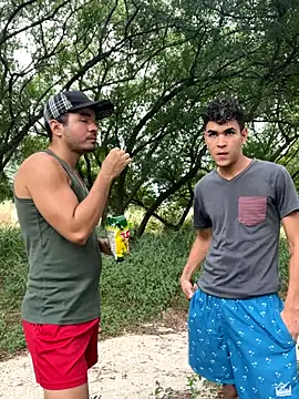 twinks 28 online show from 11/25/25, 07:03