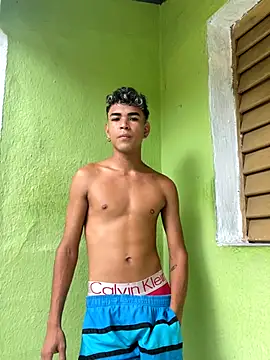 twinks 28 online show from 09/24/25, 01:50