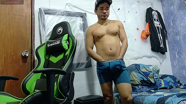 twinks 28 online show from 10/27/25, 11:05