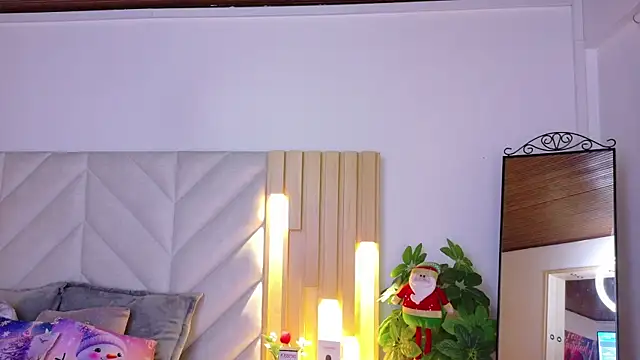 Anaise latif online show from 12/02/25, 11:45