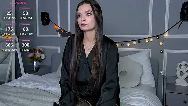 AsterQuinn online show from 10/30/25, 04:59