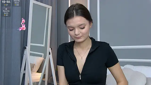 AsterQuinn online show from 11/23/25, 03:44