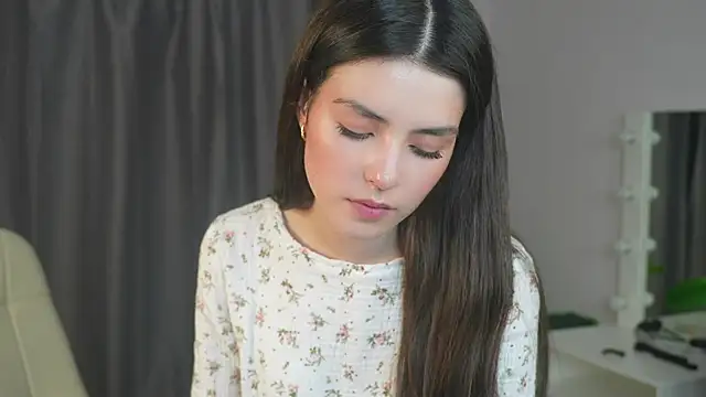 ArletteBiddix online show from 03/03/25, 05:41