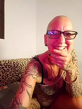 Emma Milf25 online show from 11/25/25, 03:45