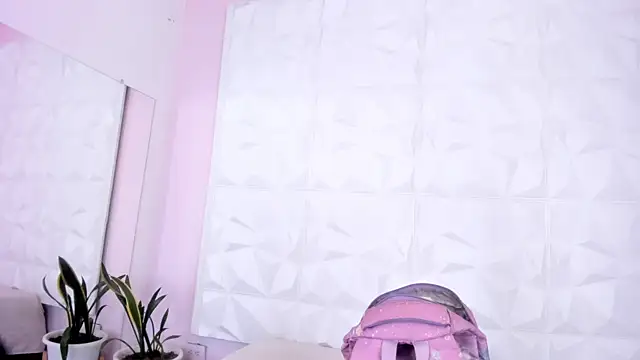 Valeriagomez  online show from 10/28/25, 12:15