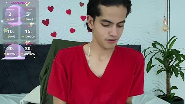 Maximoherrera 16 online show from 05/13/26, 12:23