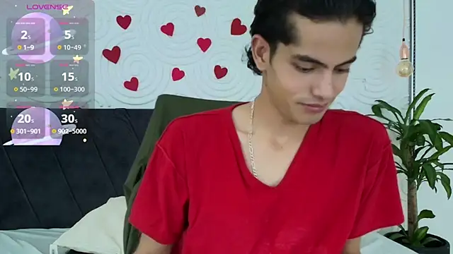 Maximoherrera 16 online show from 05/01/26, 12:43