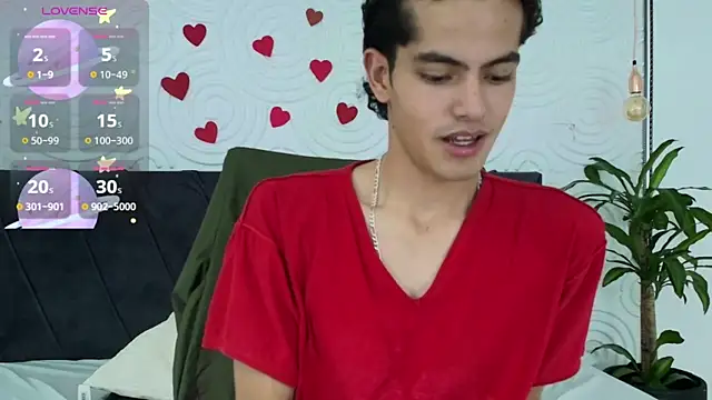 Maximoherrera 16 online show from 04/18/26, 01:24
