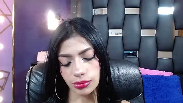 EMYCLARK01 online show from 03/19/26, 03:17