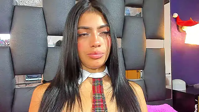 EMYCLARK01 online show from 01/09/26, 03:35