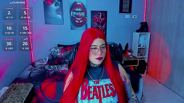Snapshot of Veronika_metal chatting on 09/18/25, 05:21 Veronika metal online show from 09/18/25, 05:21