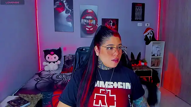 Veronika metal online show from 11/25/25, 04:02