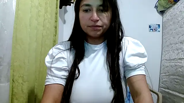 Snapshot of Escarcha-blue chatting on 02/07/26, 04:09 Escarcha-blue online show from 02/07/26, 04:09