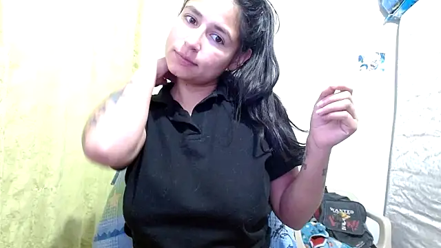 Snapshot of Escarcha-blue chatting on 01/13/26, 11:52 Escarcha-blue online show from 01/13/26, 11:52