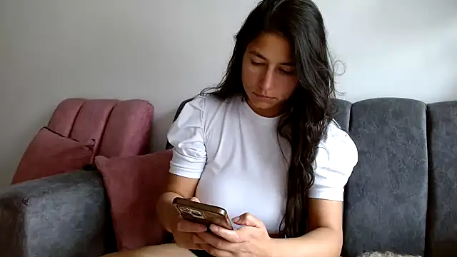 Snapshot of Escarcha-blue chatting on 02/06/26, 04:03 Escarcha-blue online show from 02/06/26, 04:03