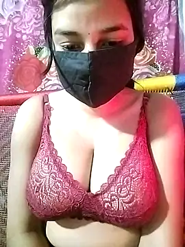 Snapshot of kusum_girl chatting on 03/17/25, 04:40 kusum girl online show from 03/17/25, 04:40