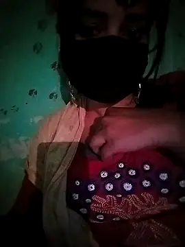Snapshot of kusum_girl chatting on 03/05/25, 03:51 kusum girl online show from 03/05/25, 03:51