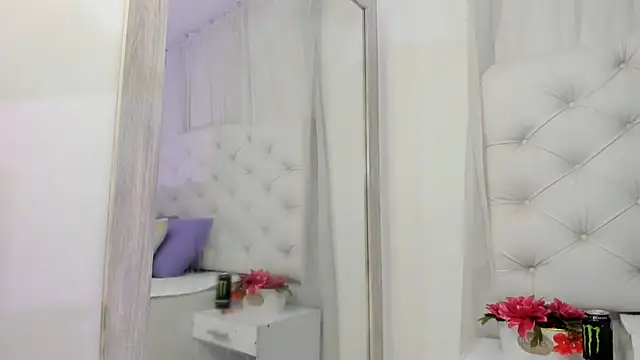 kamii arias online show from 10/16/25, 02:14