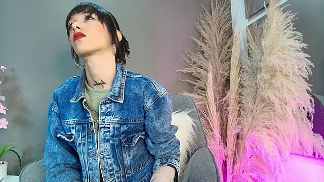 Vaiolett Smith online show from 02/04/26, 03:40