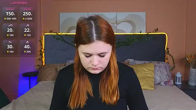 Snapshot of Eva_Starlight chatting on 12/04/25, 04:11 Eva Starlight online show from 12/04/25, 04:11