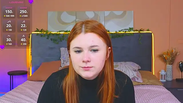 Snapshot of Eva_Starlight chatting on 10/12/25, 04:14 Eva Starlight online show from 10/12/25, 04:14