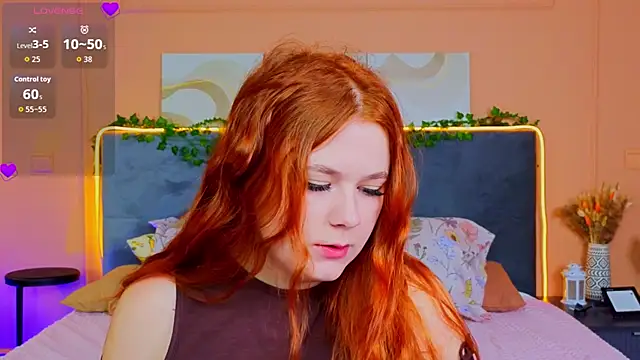 Snapshot of Eva_Starlight chatting on 10/04/25, 05:42 Eva Starlight online show from 10/04/25, 05:42