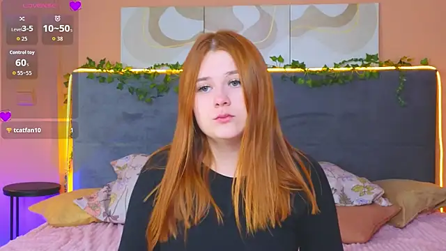 Snapshot of Eva_Starlight chatting on 10/11/25, 04:13 Eva Starlight online show from 10/11/25, 04:13