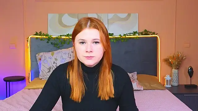 Snapshot of Eva_Starlight chatting on 10/09/25, 04:13 Eva Starlight online show from 10/09/25, 04:13