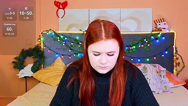 Snapshot of Eva_Starlight chatting on 12/20/25, 04:04 Eva Starlight online show from 12/20/25, 04:04