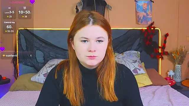 Snapshot of Eva_Starlight chatting on 11/02/25, 04:17 Eva Starlight online show from 11/02/25, 04:17