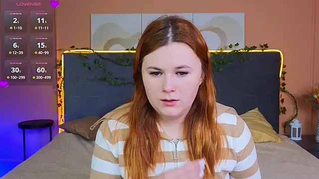 Snapshot of Eva_Starlight chatting on 11/20/25, 04:13 Eva Starlight online show from 11/20/25, 04:13