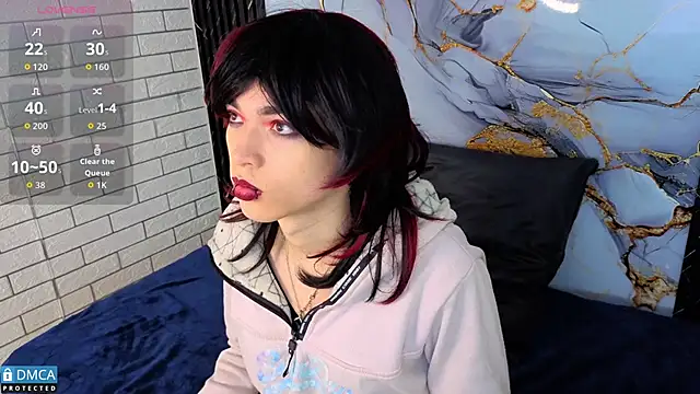 MaeveKuro online show from 12/05/25, 03:16