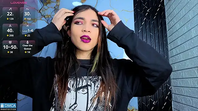 MaeveKuro online show from 02/05/26, 03:02