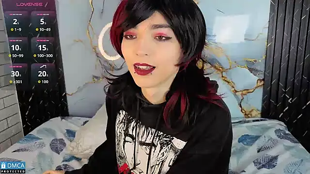 MaeveKuro online show from 10/29/25, 03:16