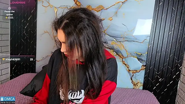 MaeveKuro online show from 01/12/26, 03:35