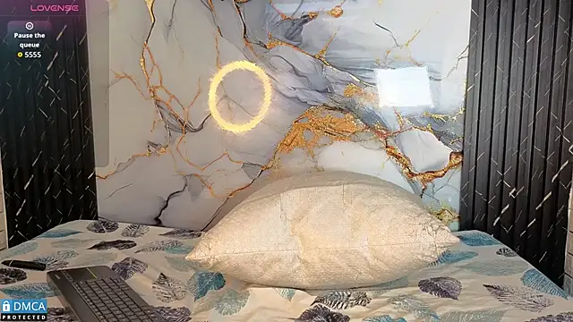 MaeveKuro online show from 11/10/25, 03:44