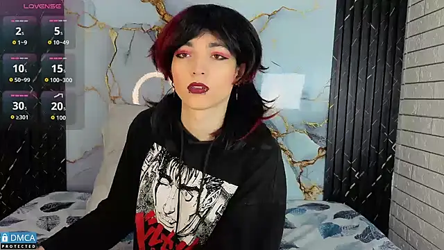 MaeveKuro online show from 10/28/25, 03:07