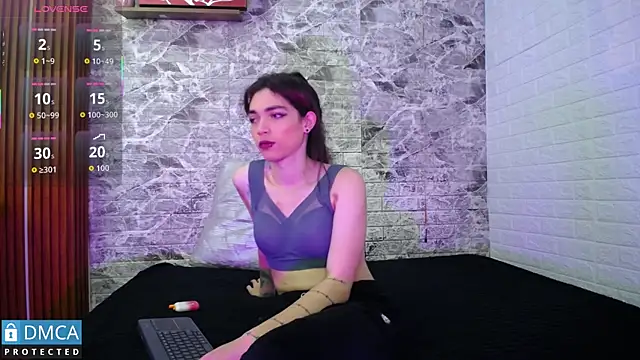 MaeveKuro online show from 09/22/25, 03:12