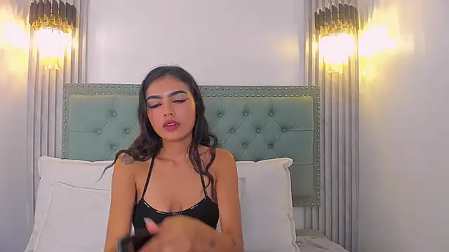 PaolaB g online show from 03/21/25, 06:07