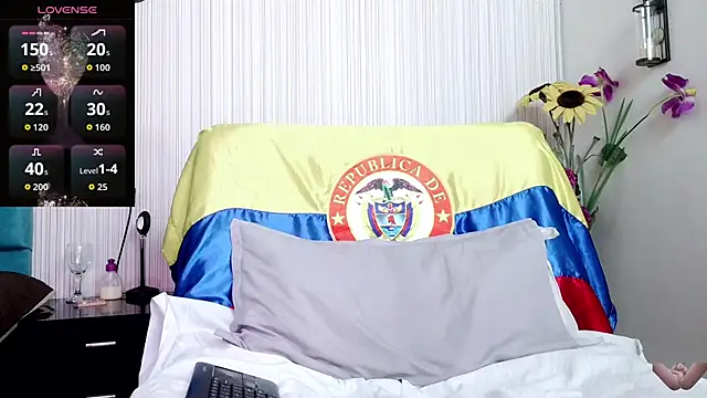 anastaciafire25 online show from 10/14/25, 05:13