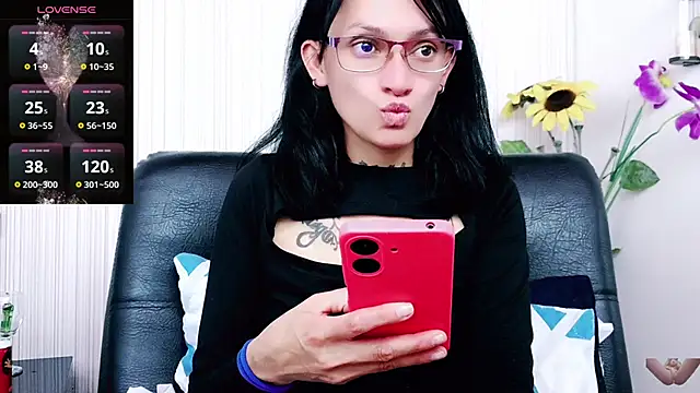 anastaciafire25 online show from 03/18/25, 07:55