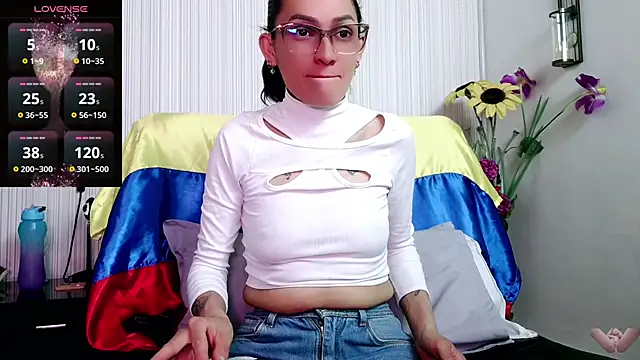 anastaciafire25 online show from 10/09/25, 06:30